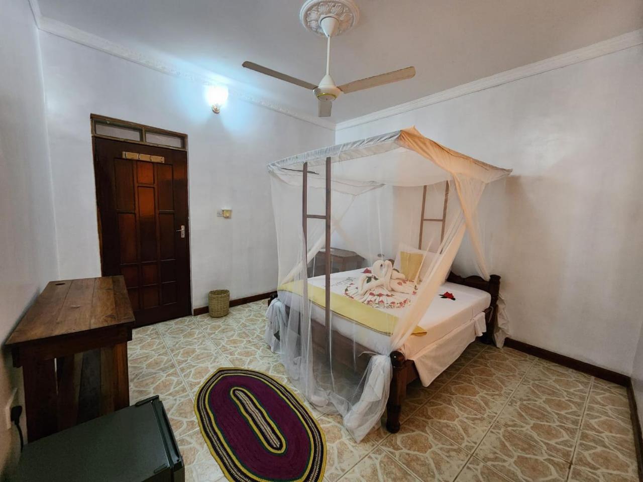 Seagull Hotel